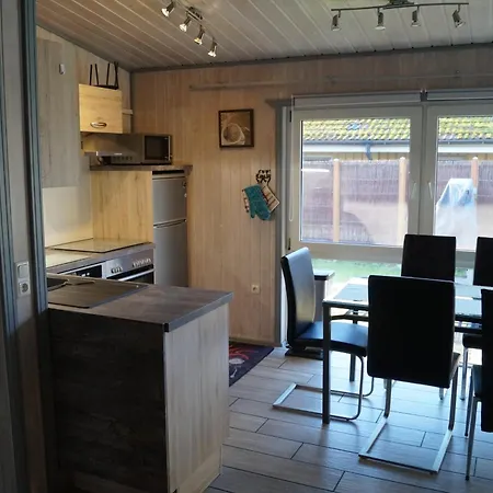 Apartment Ebenerdiges Haus 9 Am In Miow Granzow Mirow